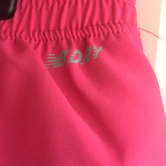 New Balance 2-in-1 Athletic Shorts, NWT! - Picture 5 of 8